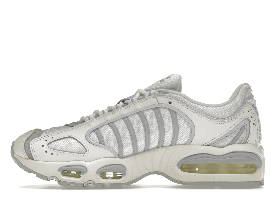 Vue 19 de Nike Air Max Tailwind IV Pure Platinum