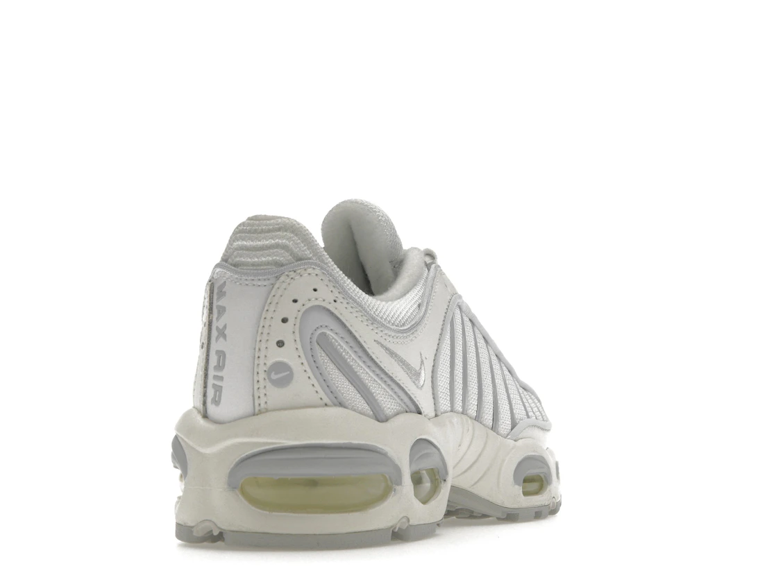 Vue 30 de Nike Air Max Tailwind IV Pure Platinum