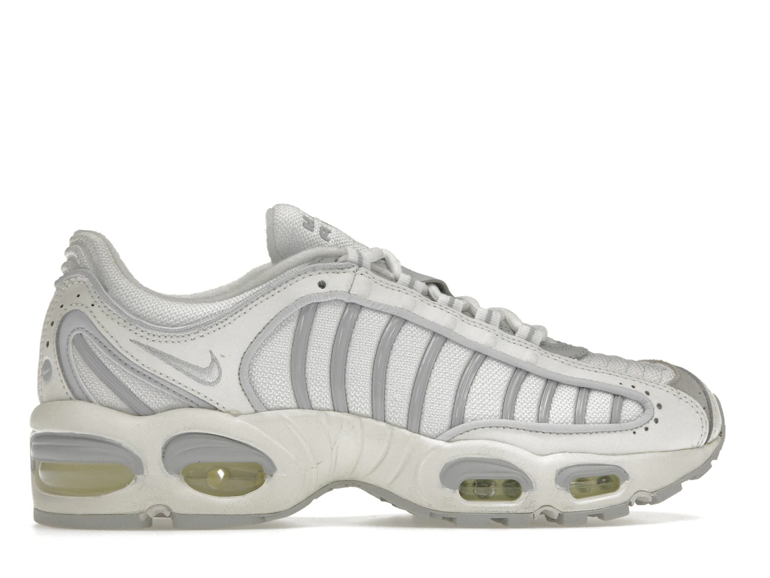 Vue 36 de Nike Air Max Tailwind IV Pure Platinum