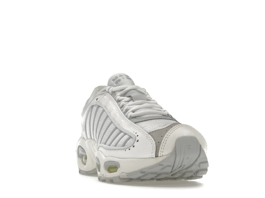 Vue 8 de Nike Air Max Tailwind IV Pure Platinum