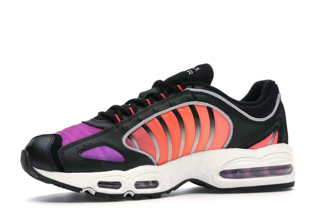Vue 17 de Nike Air Max Tailwind 4 Suns