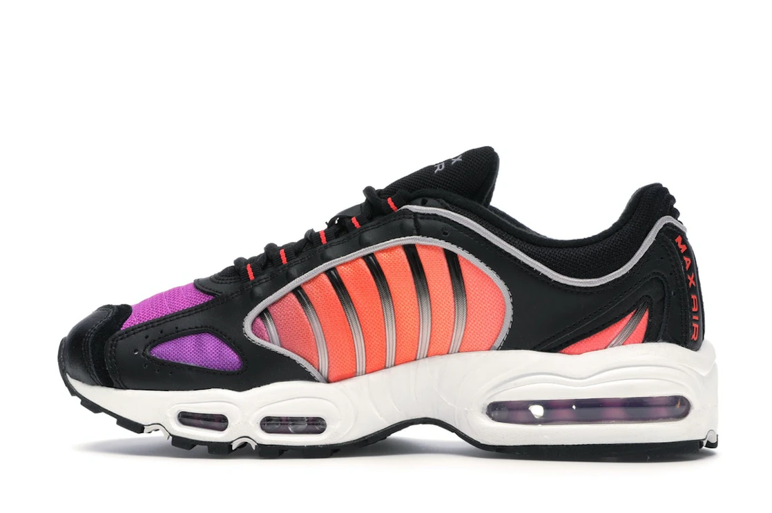 Vue 20 de Nike Air Max Tailwind 4 Suns