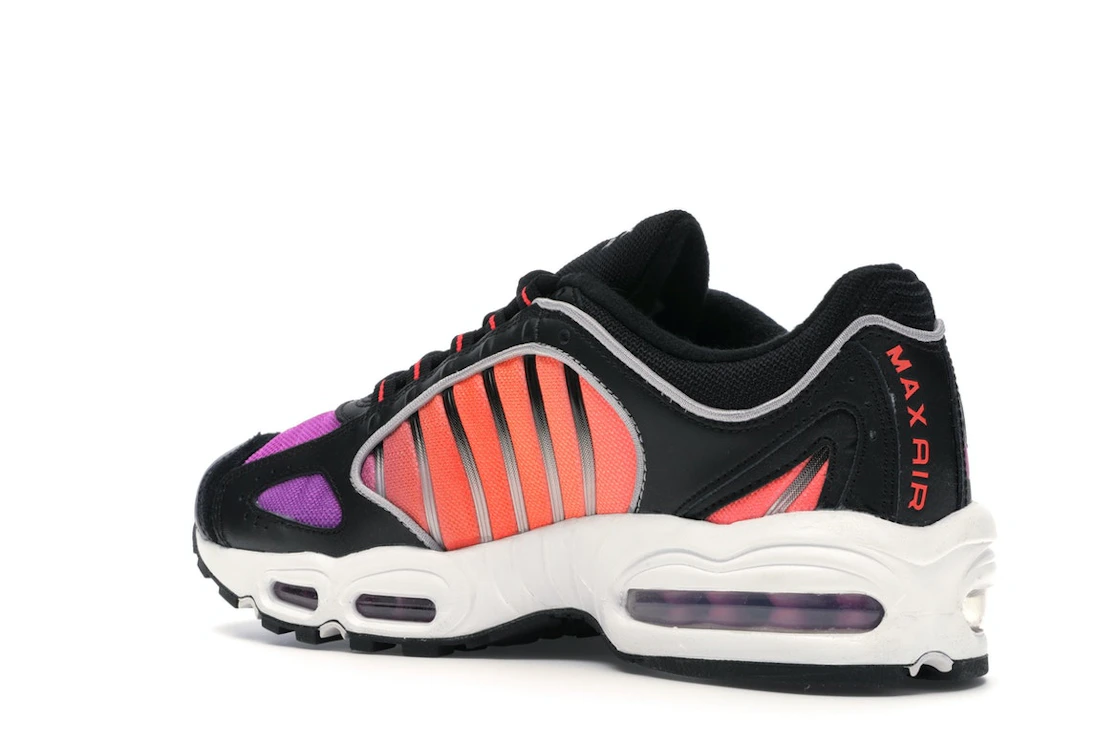 Vue 23 de Nike Air Max Tailwind 4 Suns
