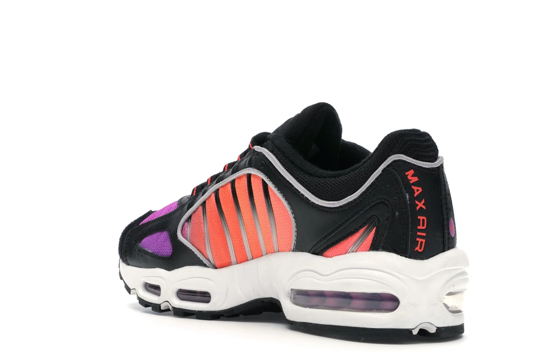 Vue 24 de Nike Air Max Tailwind 4 Suns