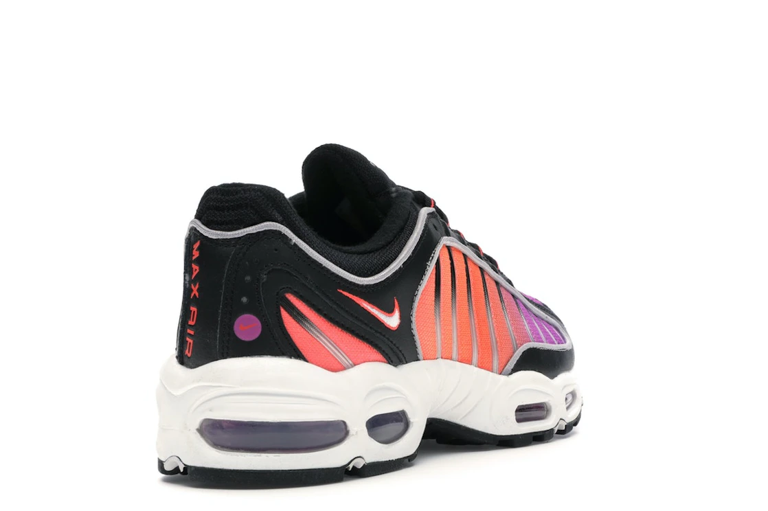 Vue 31 de Nike Air Max Tailwind 4 Suns