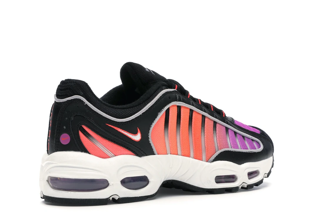 Vue 33 de Nike Air Max Tailwind 4 Suns