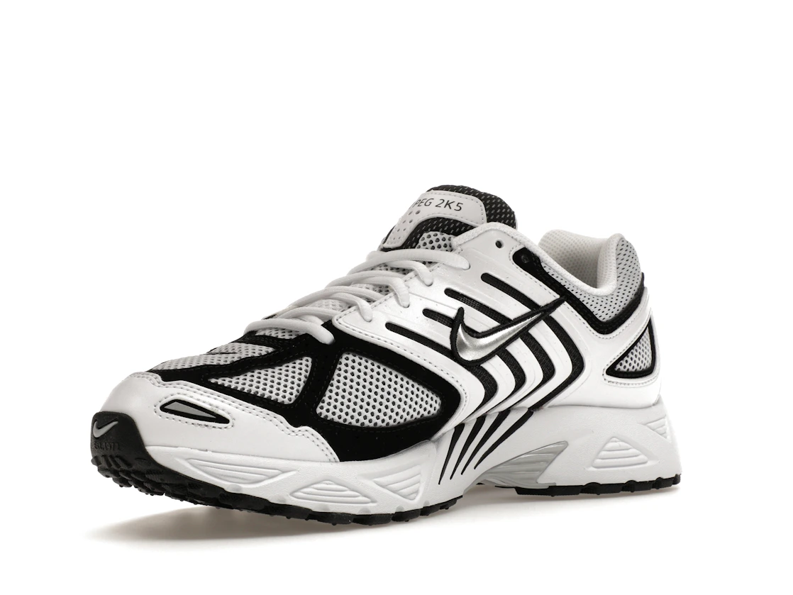 Vue 15 de Nike Air Peg 2K5 White Black