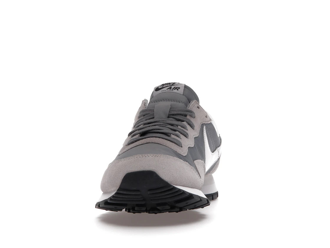 Vue 11 de Nike Air Pegasus 83 Grey Fog