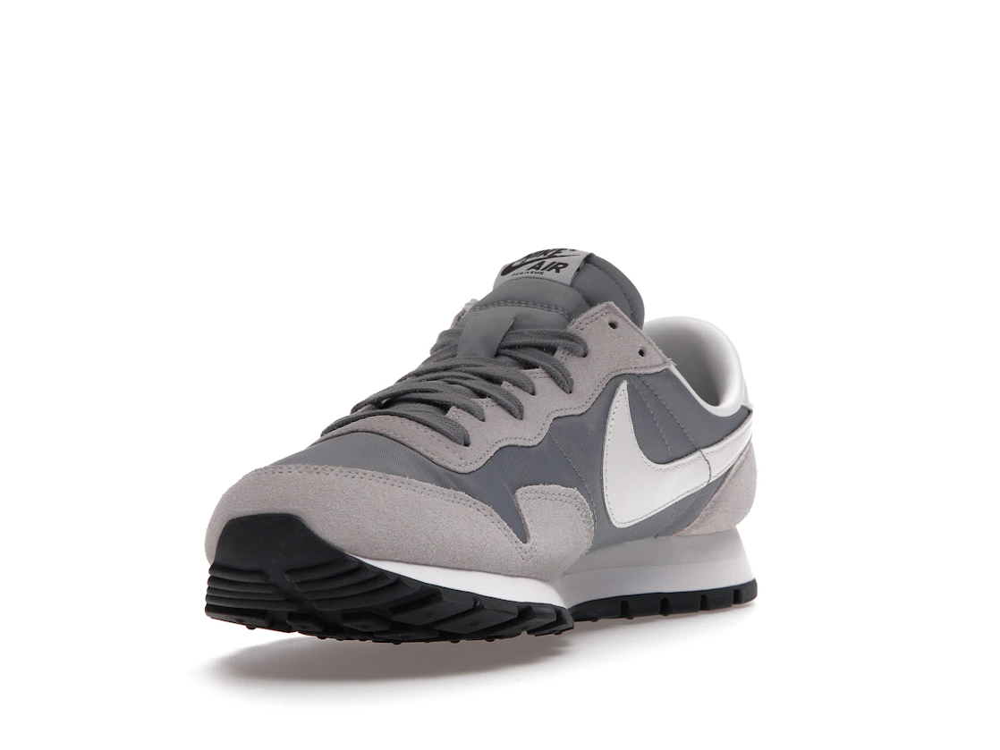 Vue 13 de Nike Air Pegasus 83 Grey Fog