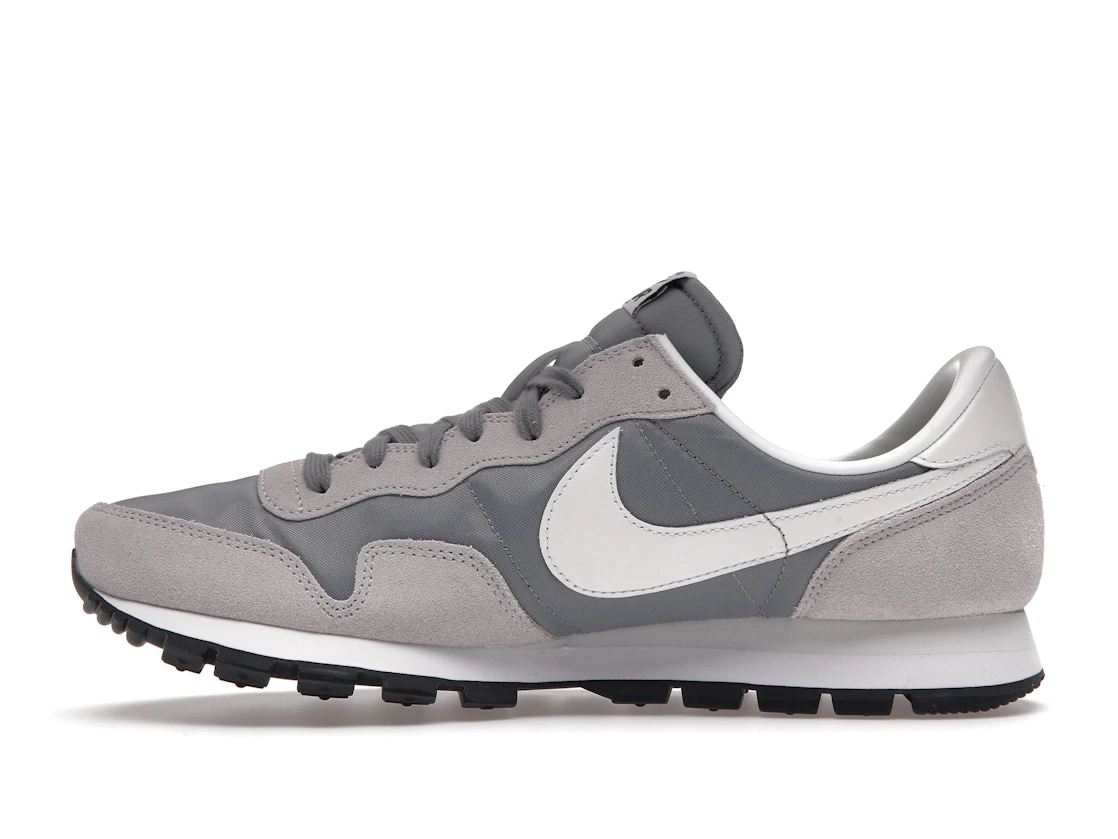 Vue 19 de Nike Air Pegasus 83 Grey Fog