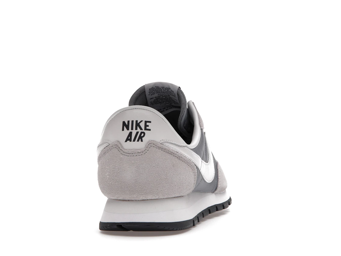 Vue 29 de Nike Air Pegasus 83 Grey Fog