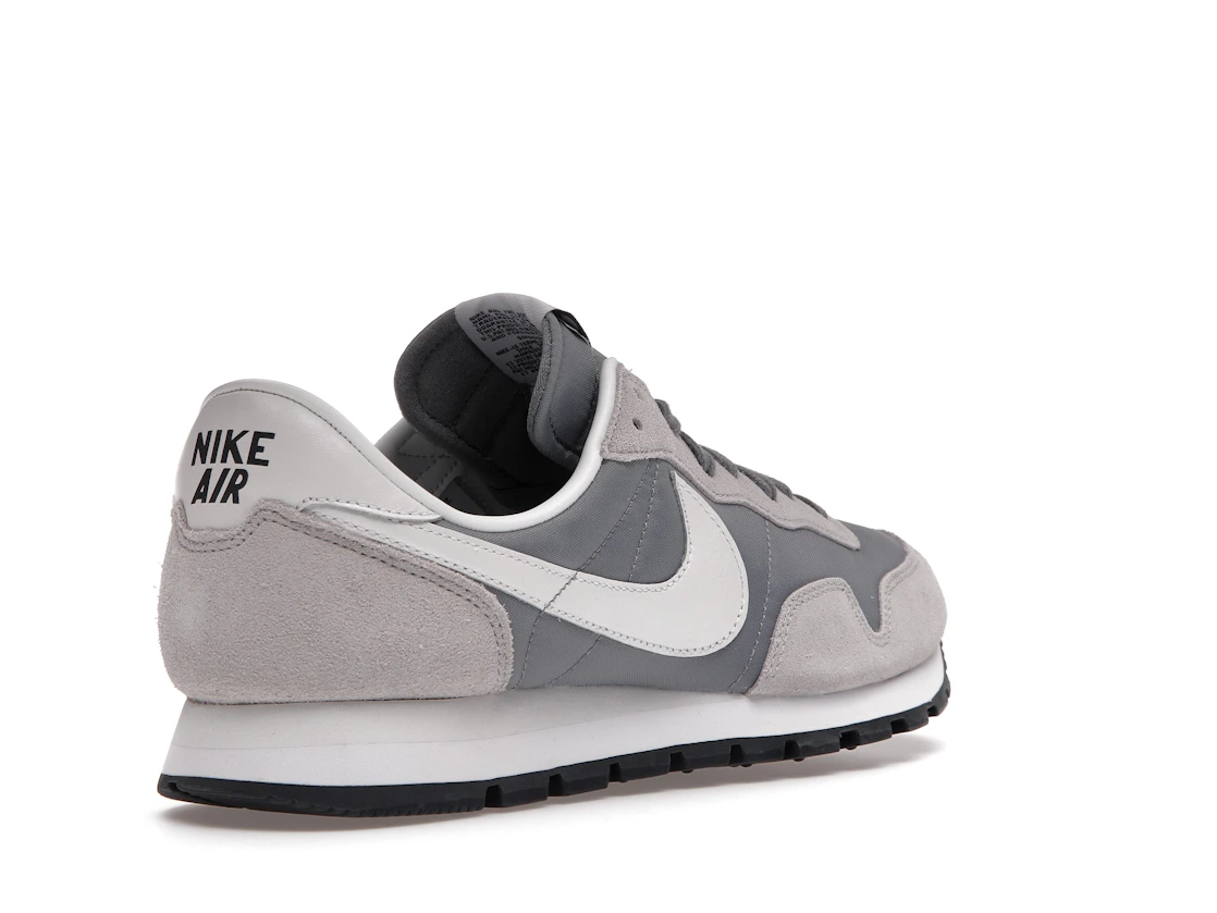 Vue 32 de Nike Air Pegasus 83 Grey Fog