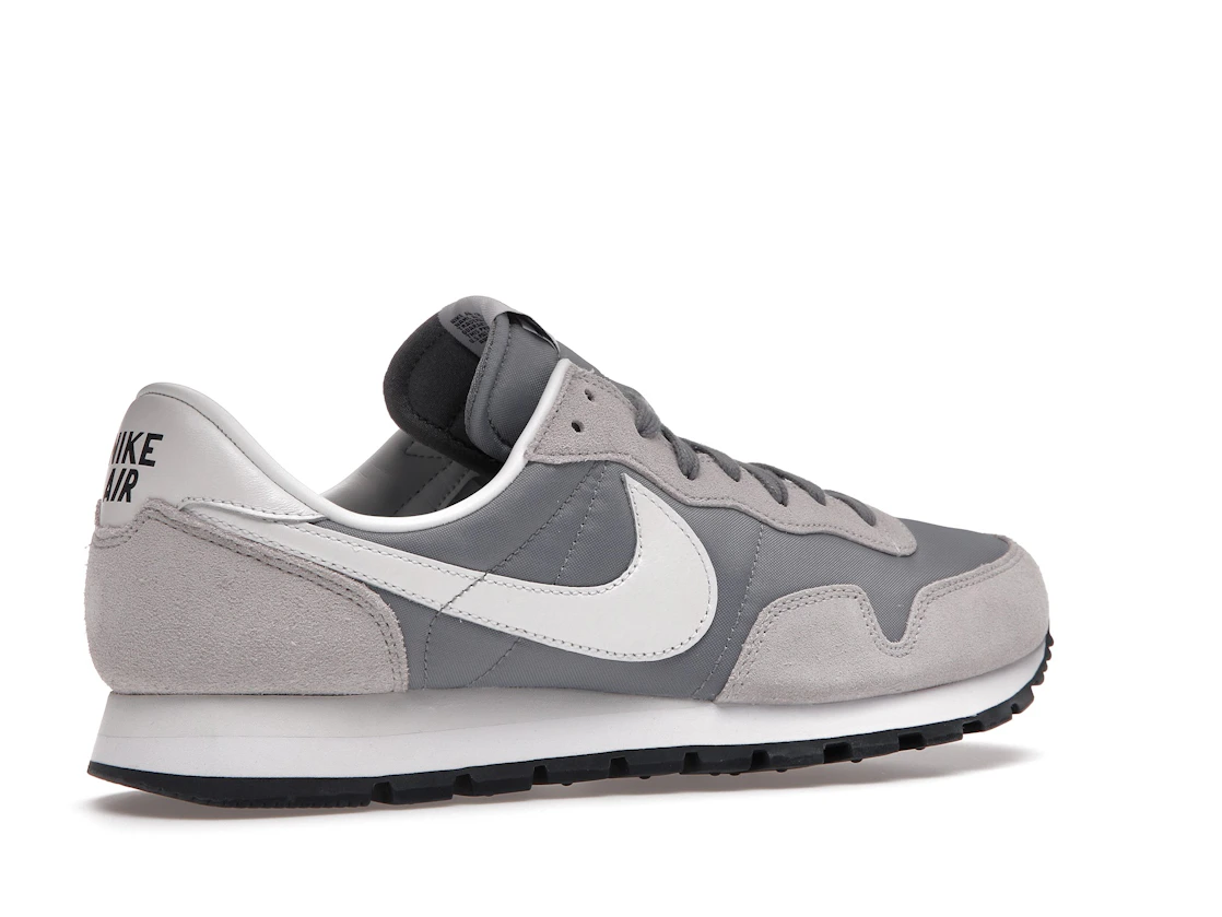 Vue 34 de Nike Air Pegasus 83 Grey Fog