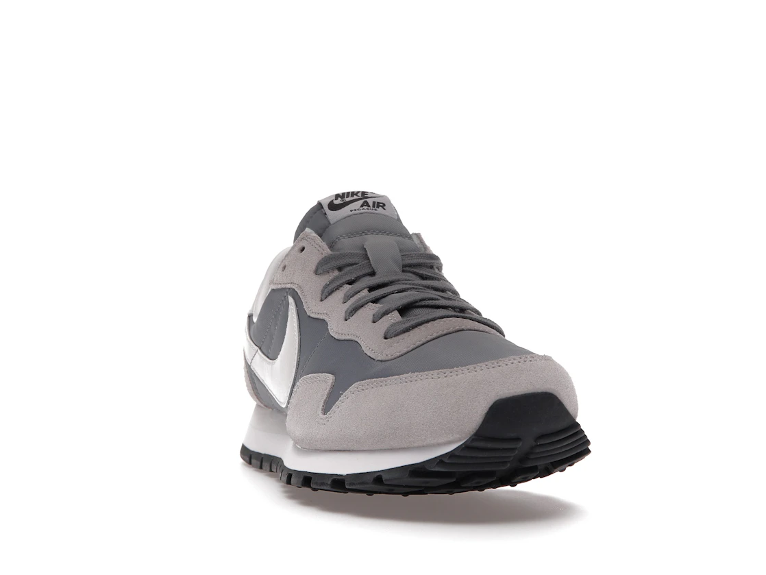 Vue 8 de Nike Air Pegasus 83 Grey Fog