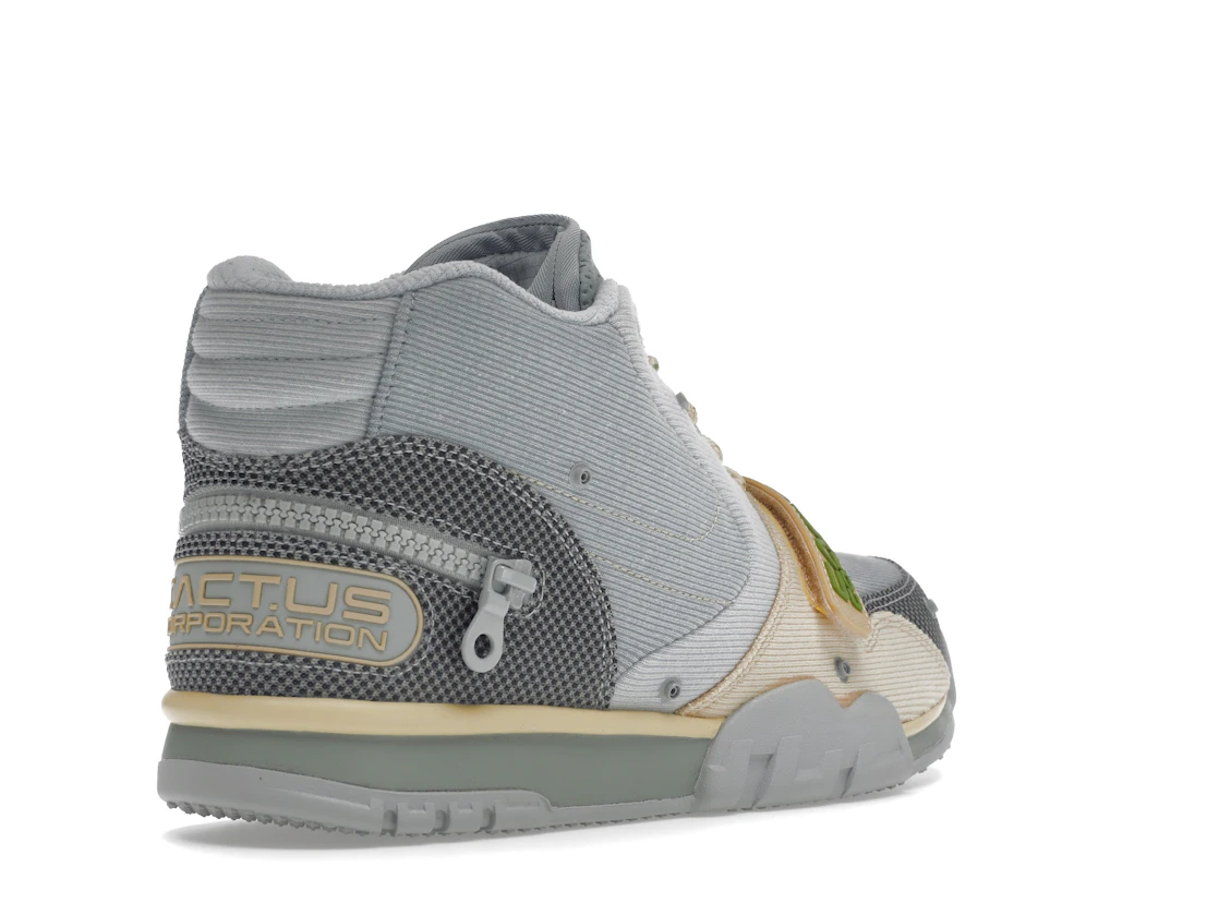 Vue 32 de Nike Air Trainer 1 SP Travis Scott Grey Haze