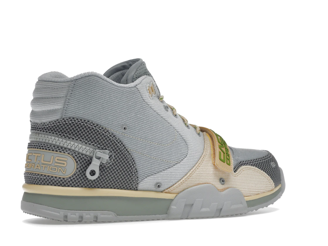 Vue 34 de Nike Air Trainer 1 SP Travis Scott Grey Haze