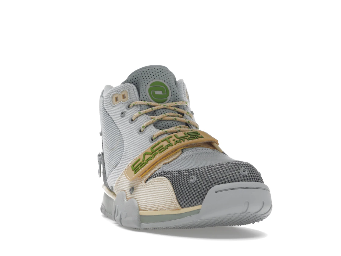 Vue 8 de Nike Air Trainer 1 SP Travis Scott Grey Haze