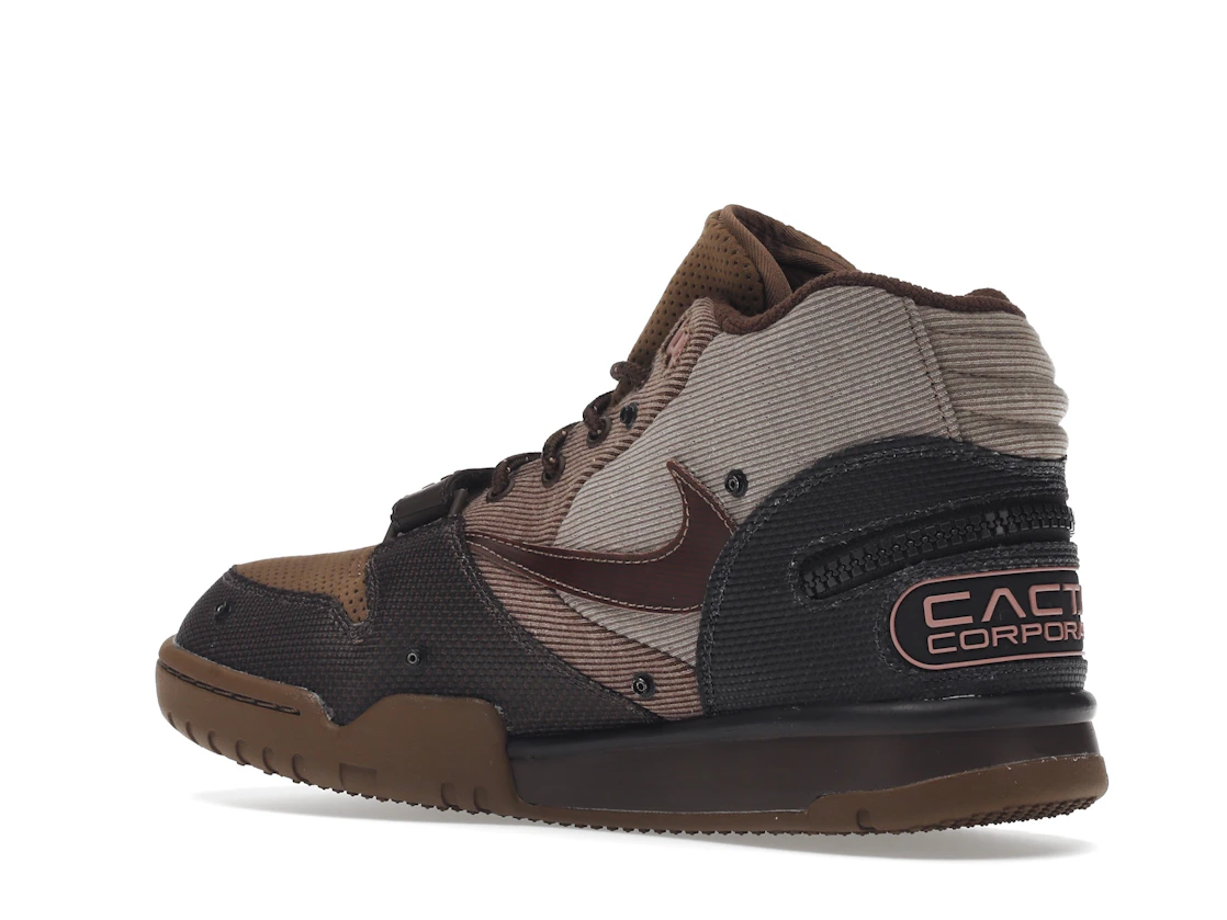 Vue 23 de Nike Air Trainer 1 SP Travis Scott Wheat