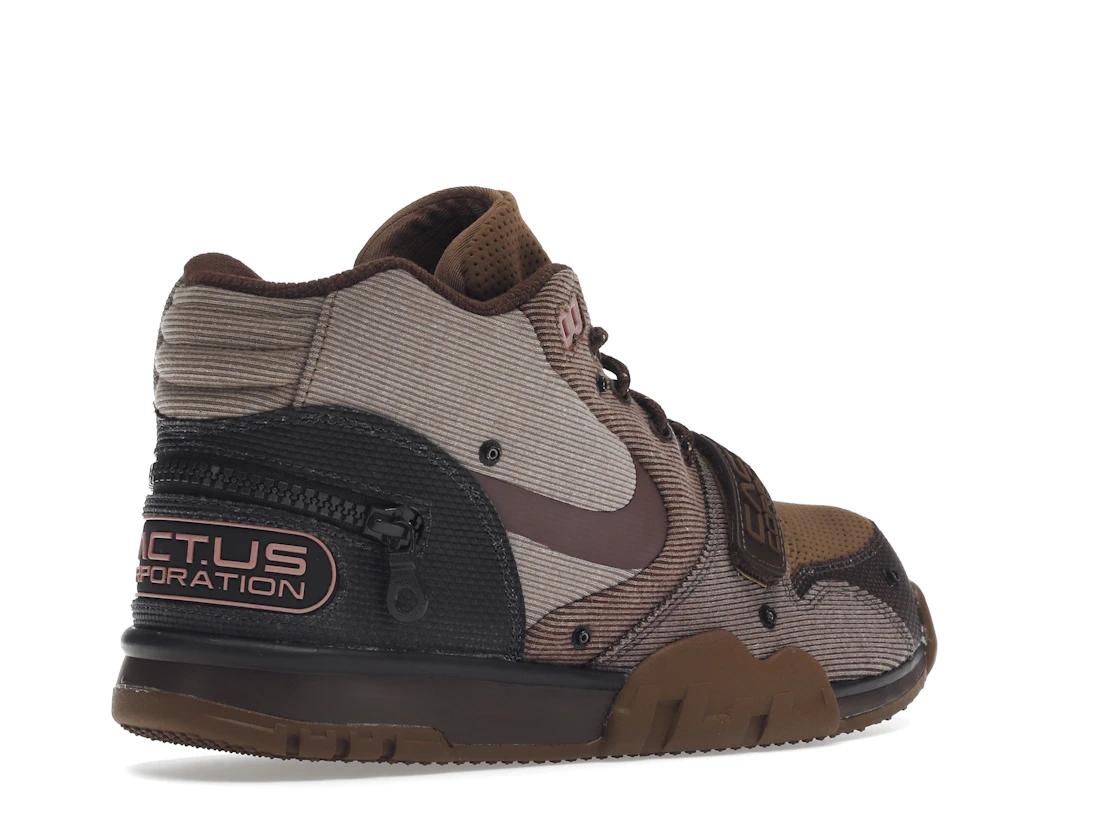 Vue 33 de Nike Air Trainer 1 SP Travis Scott Wheat