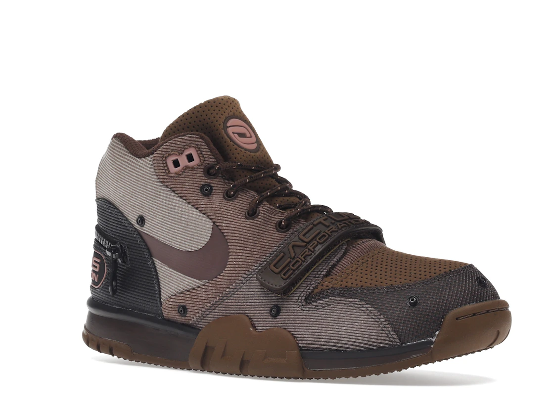 Vue 5 de Nike Air Trainer 1 SP Travis Scott Wheat