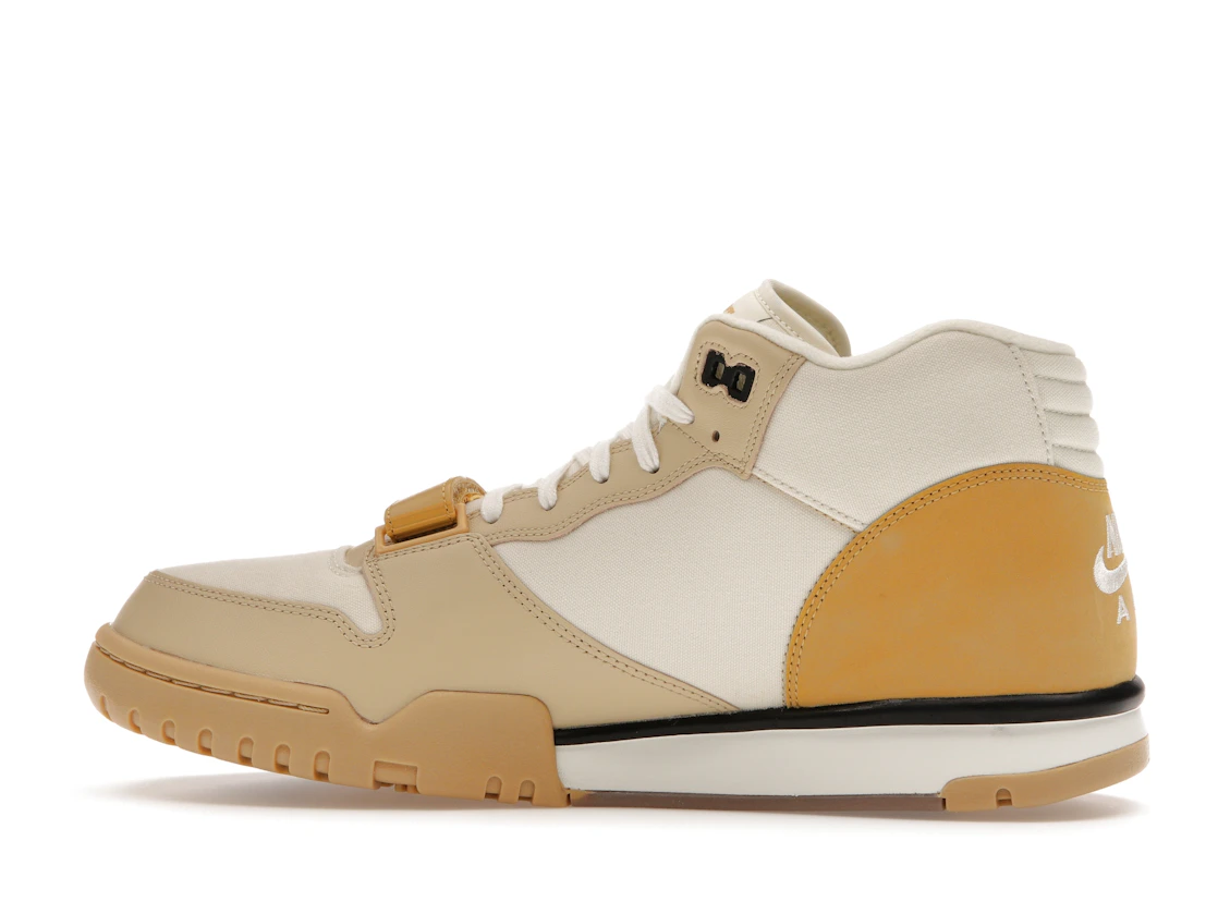Vue 20 de Nike Air Trainer 1 Coconut Milk