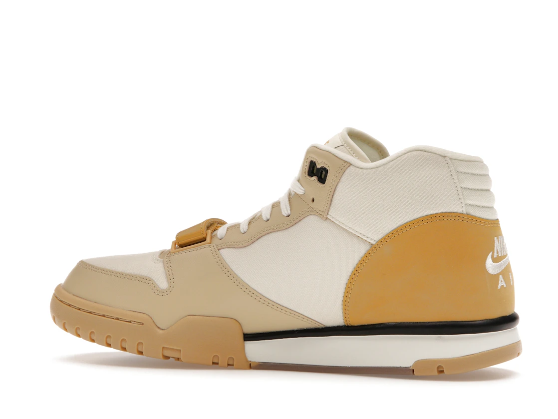 Vue 21 de Nike Air Trainer 1 Coconut Milk