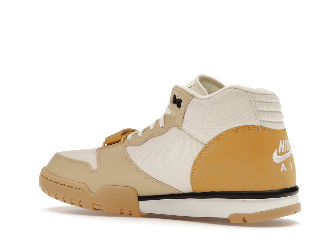 Vue 22 de Nike Air Trainer 1 Coconut Milk