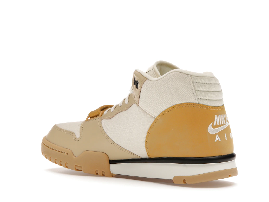 Vue 23 de Nike Air Trainer 1 Coconut Milk