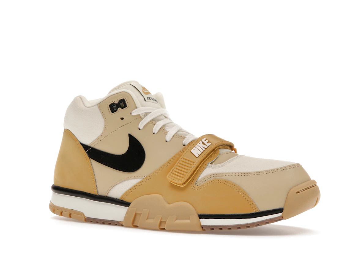Vue 4 de Nike Air Trainer 1 Coconut Milk