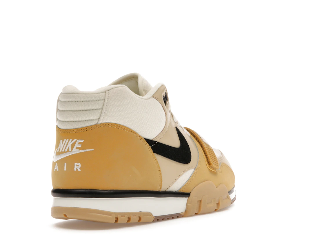 Vue 31 de Nike Air Trainer 1 Coconut Milk