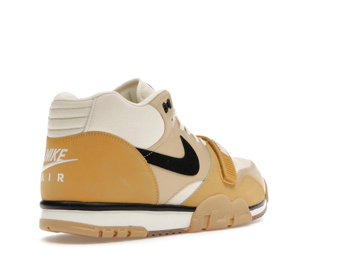 Vue 32 de Nike Air Trainer 1 Coconut Milk