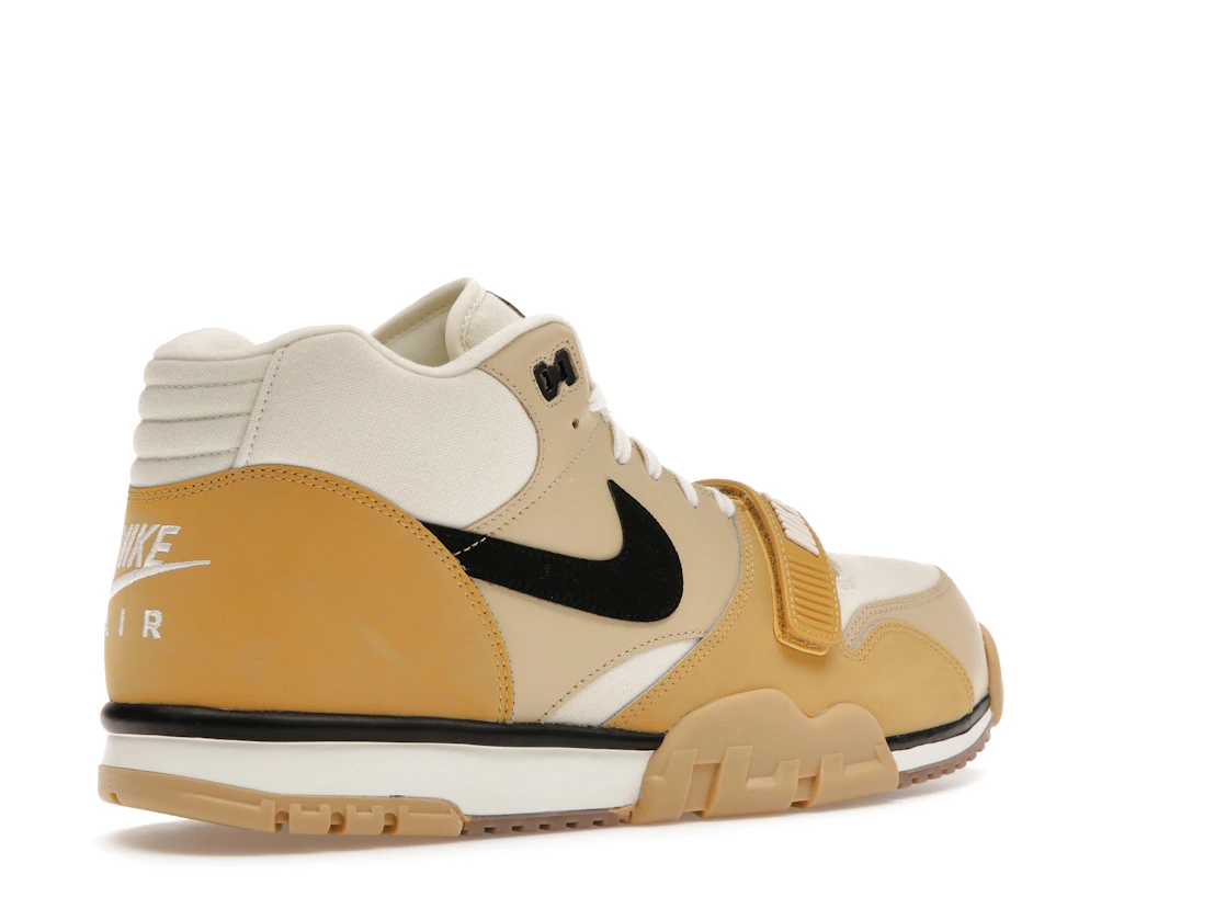 Vue 33 de Nike Air Trainer 1 Coconut Milk