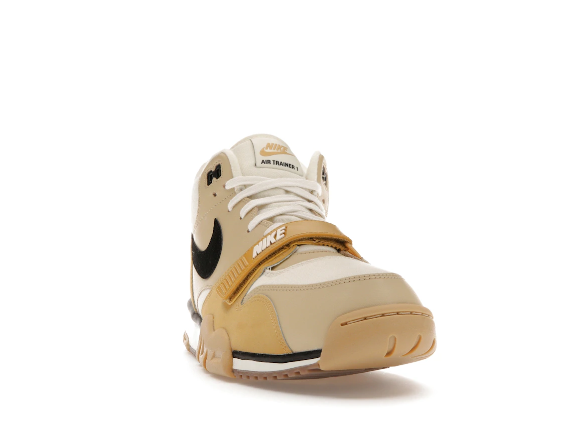 Vue 8 de Nike Air Trainer 1 Coconut Milk