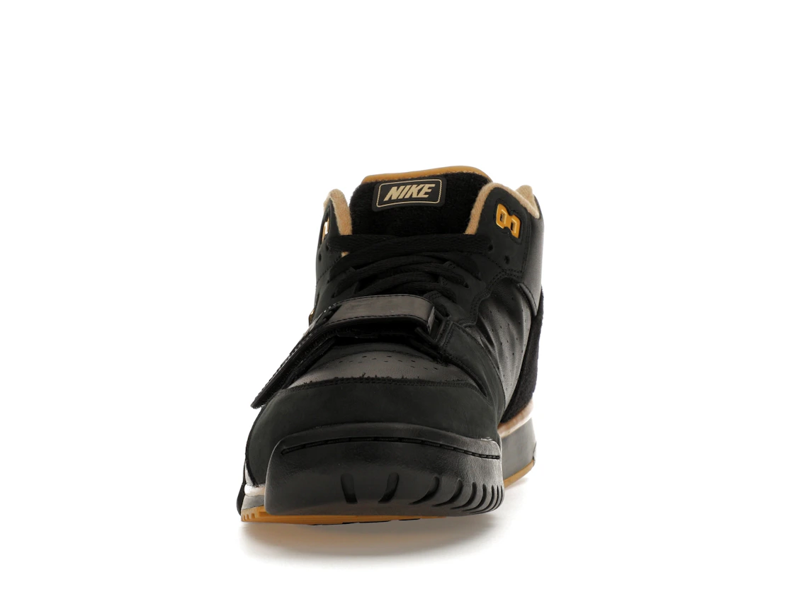 Vue 11 de Nike Air Trainer 1 College Football Playoffs Pack Black