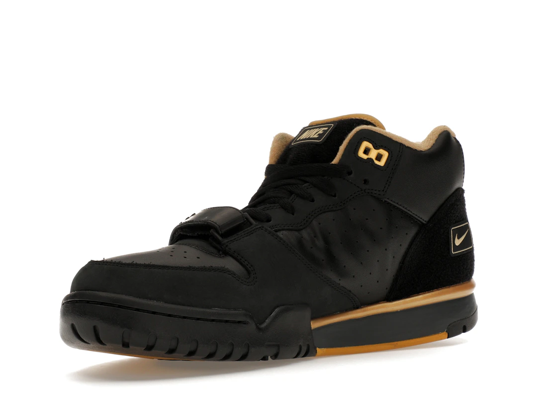 Vue 15 de Nike Air Trainer 1 College Football Playoffs Pack Black
