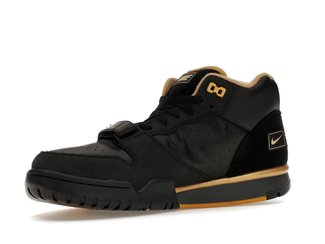 Vue 16 de Nike Air Trainer 1 College Football Playoffs Pack Black