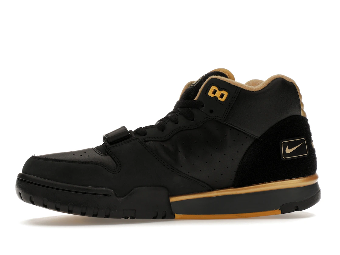 Vue 18 de Nike Air Trainer 1 College Football Playoffs Pack Black