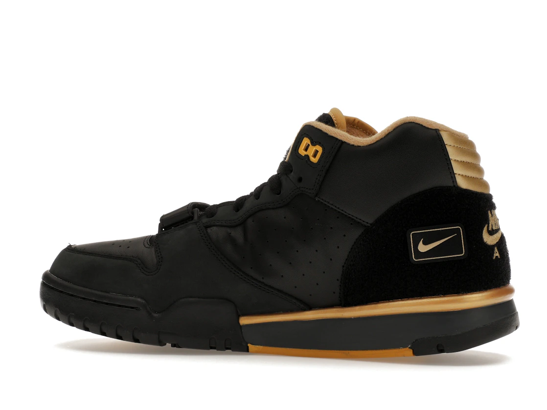 Vue 21 de Nike Air Trainer 1 College Football Playoffs Pack Black