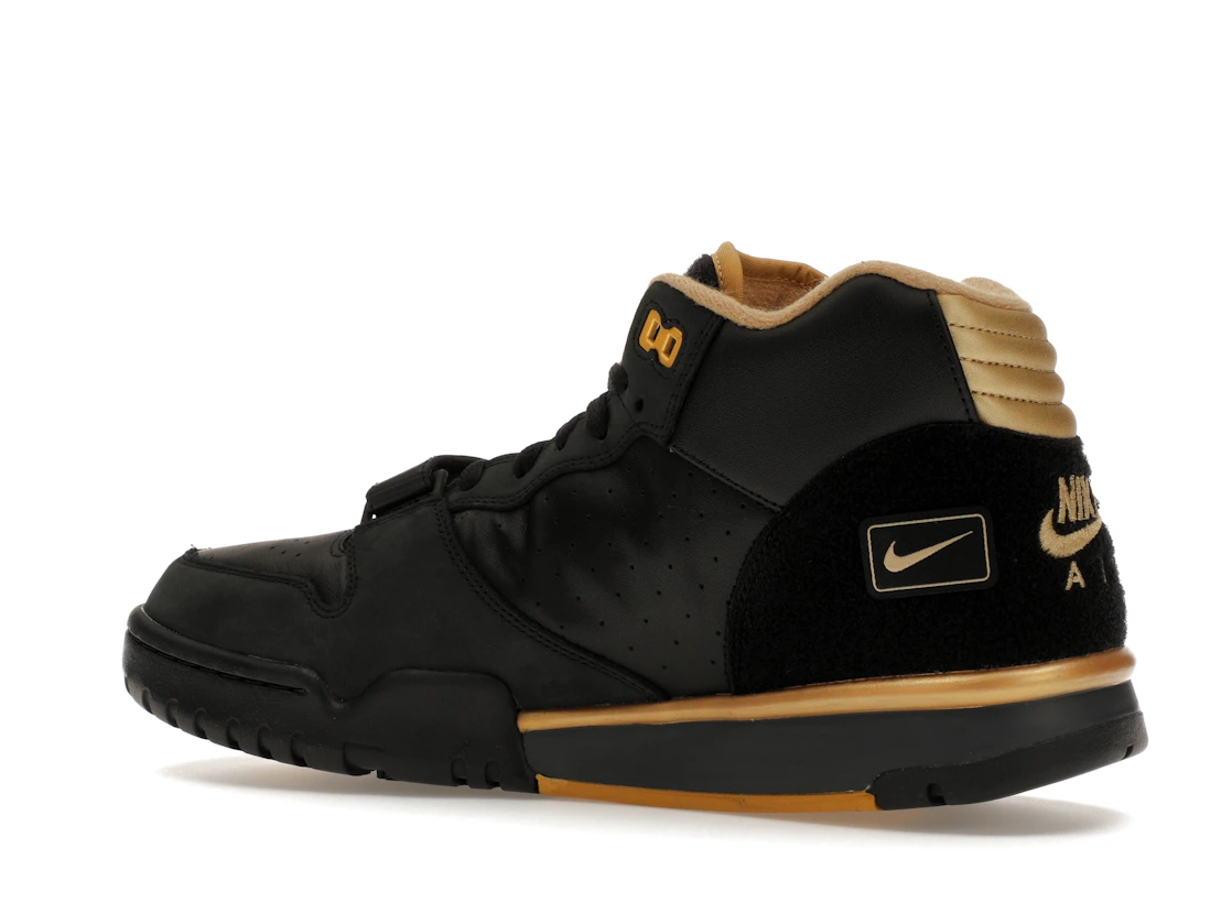 Vue 22 de Nike Air Trainer 1 College Football Playoffs Pack Black