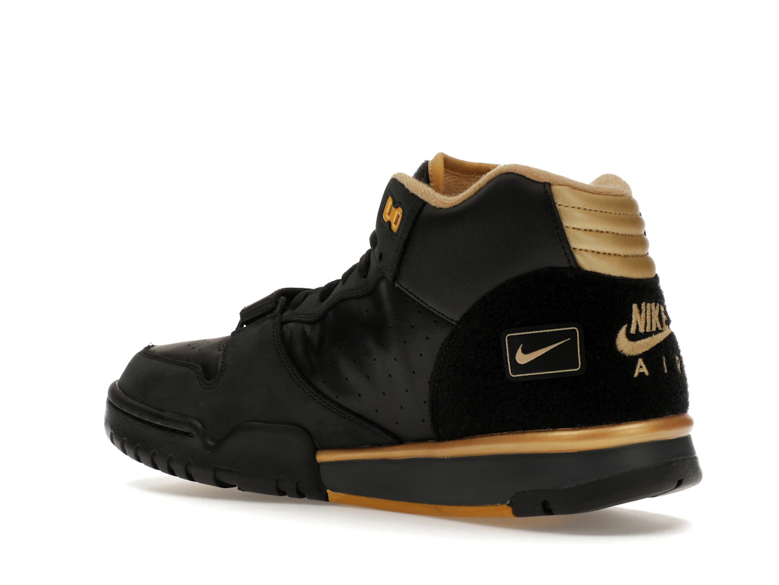 Vue 23 de Nike Air Trainer 1 College Football Playoffs Pack Black