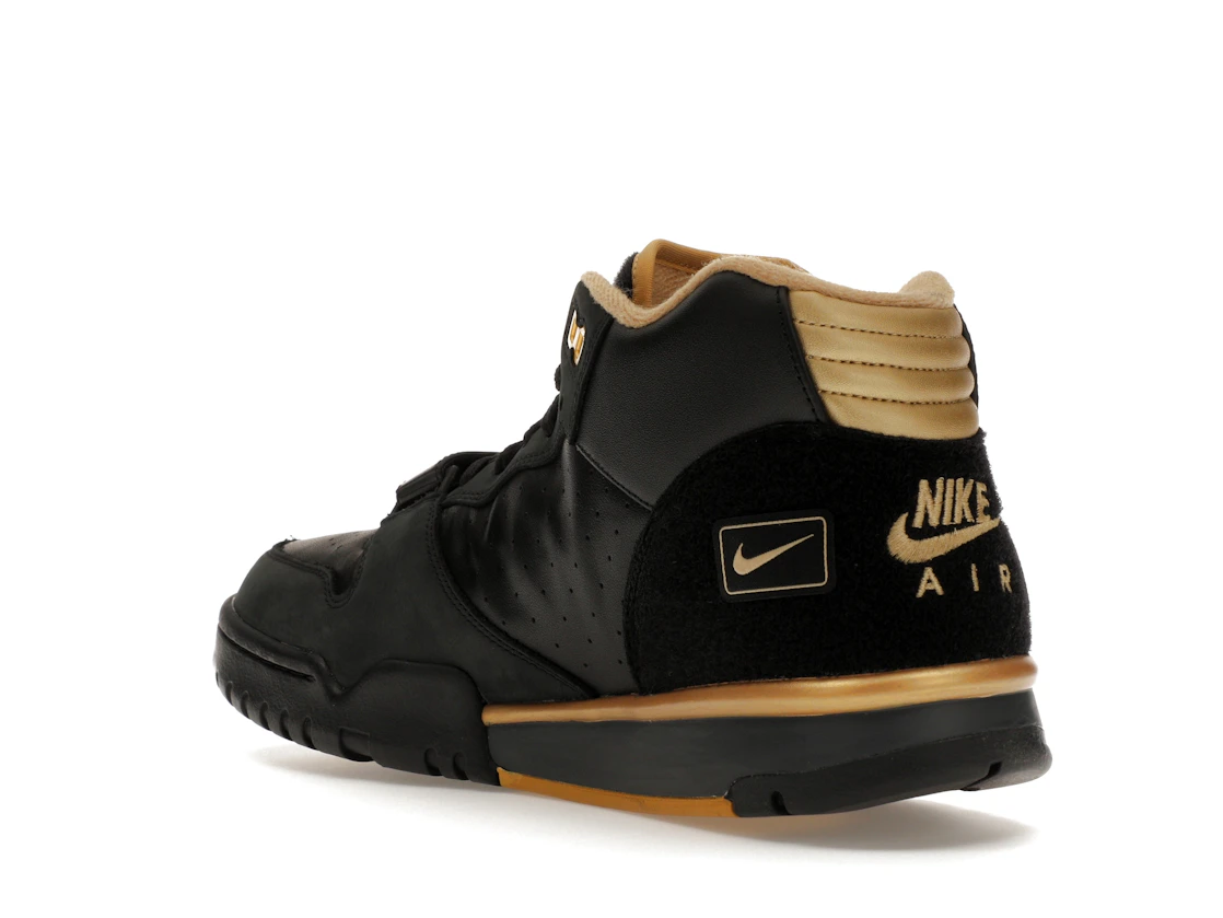 Vue 24 de Nike Air Trainer 1 College Football Playoffs Pack Black