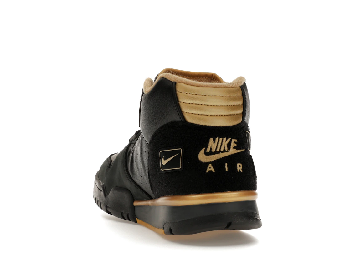 Vue 26 de Nike Air Trainer 1 College Football Playoffs Pack Black