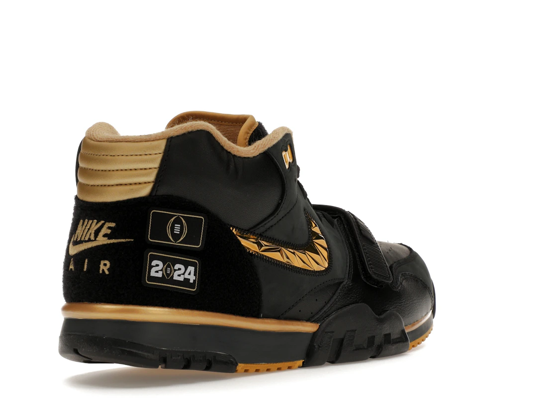 Vue 32 de Nike Air Trainer 1 College Football Playoffs Pack Black