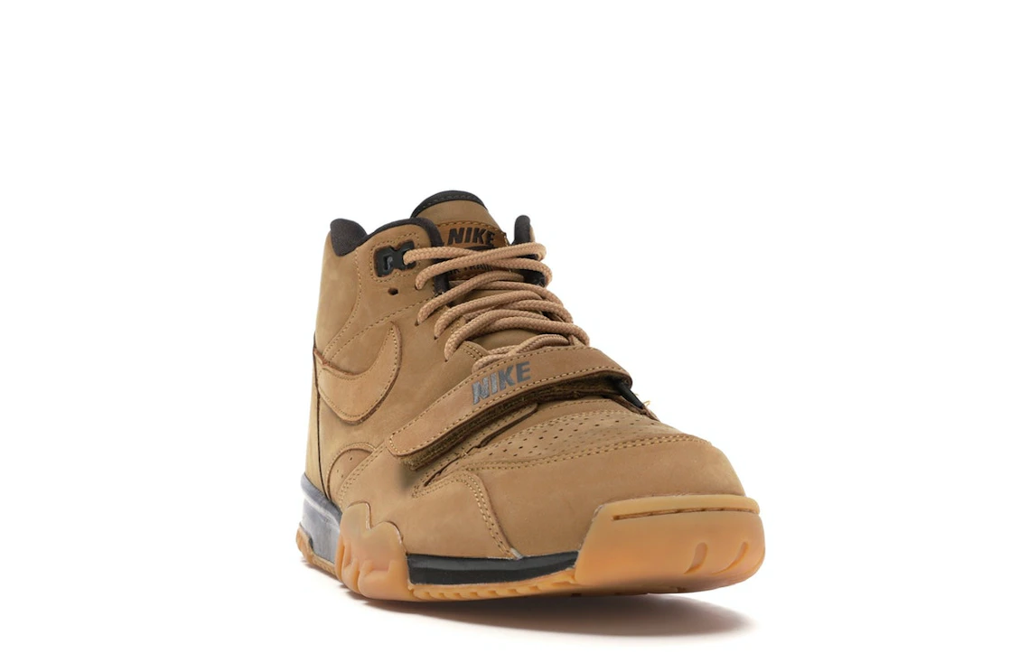 Vue 8 de Nike Air Trainer 1 Flax