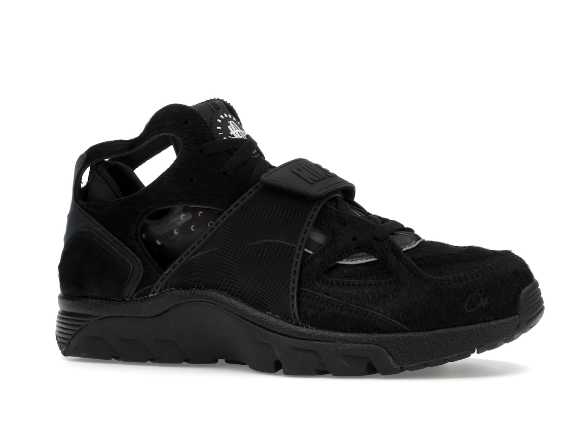 Vue 3 de Nike Air Trainer Huarache Corteiz Black
