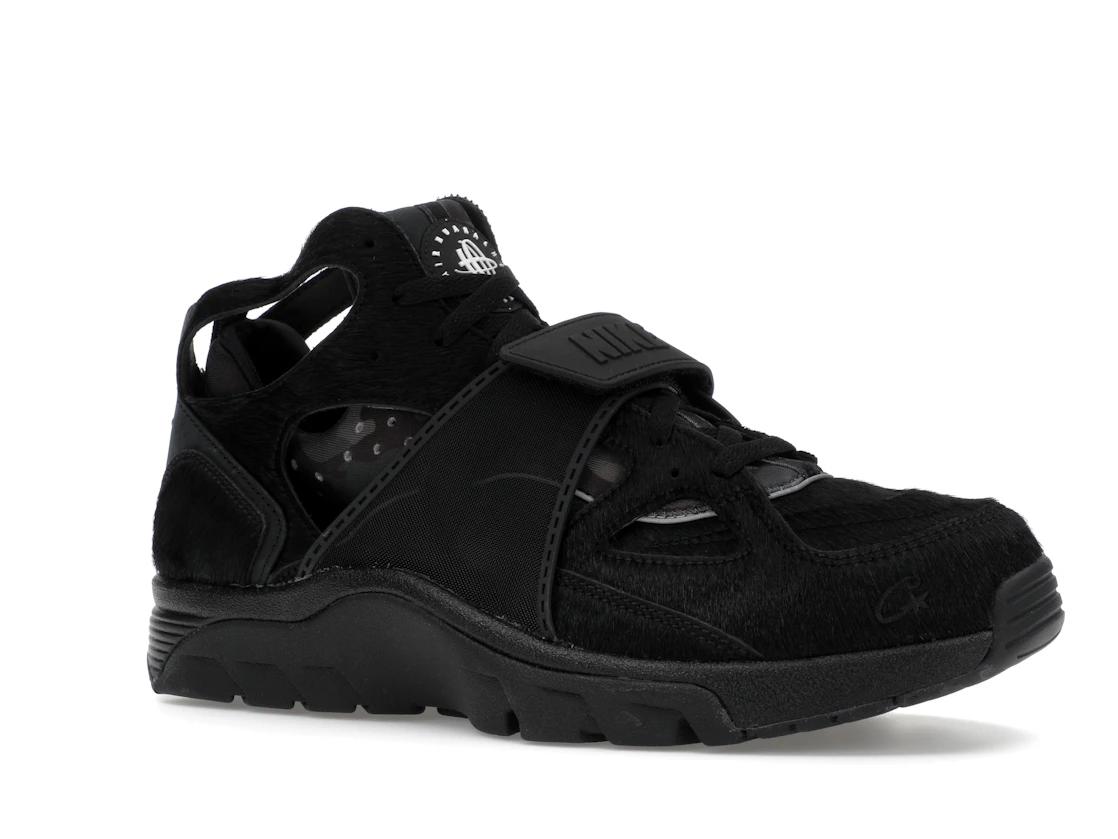 Vue 4 de Nike Air Trainer Huarache Corteiz Black