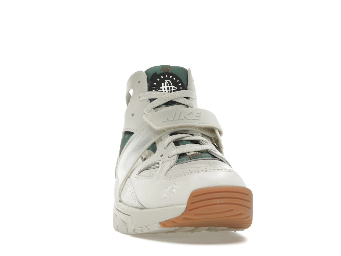 Vue 9 de Nike Air Trainer Huarache Corteiz Light Bone