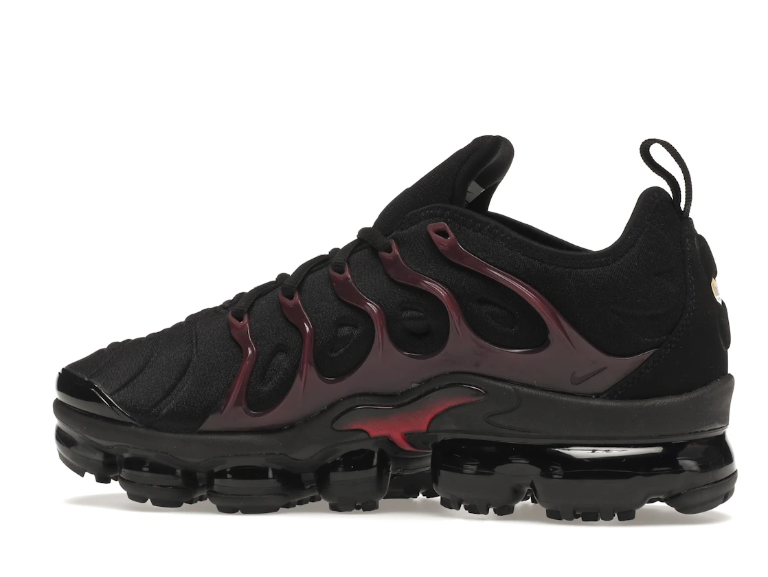 Vue 21 de Nike Air VaporMax Plus Black Noble Red