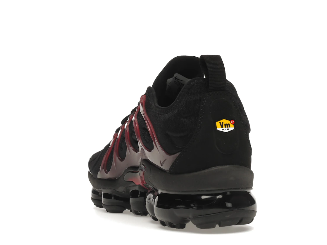 Vue 26 de Nike Air VaporMax Plus Black Noble Red