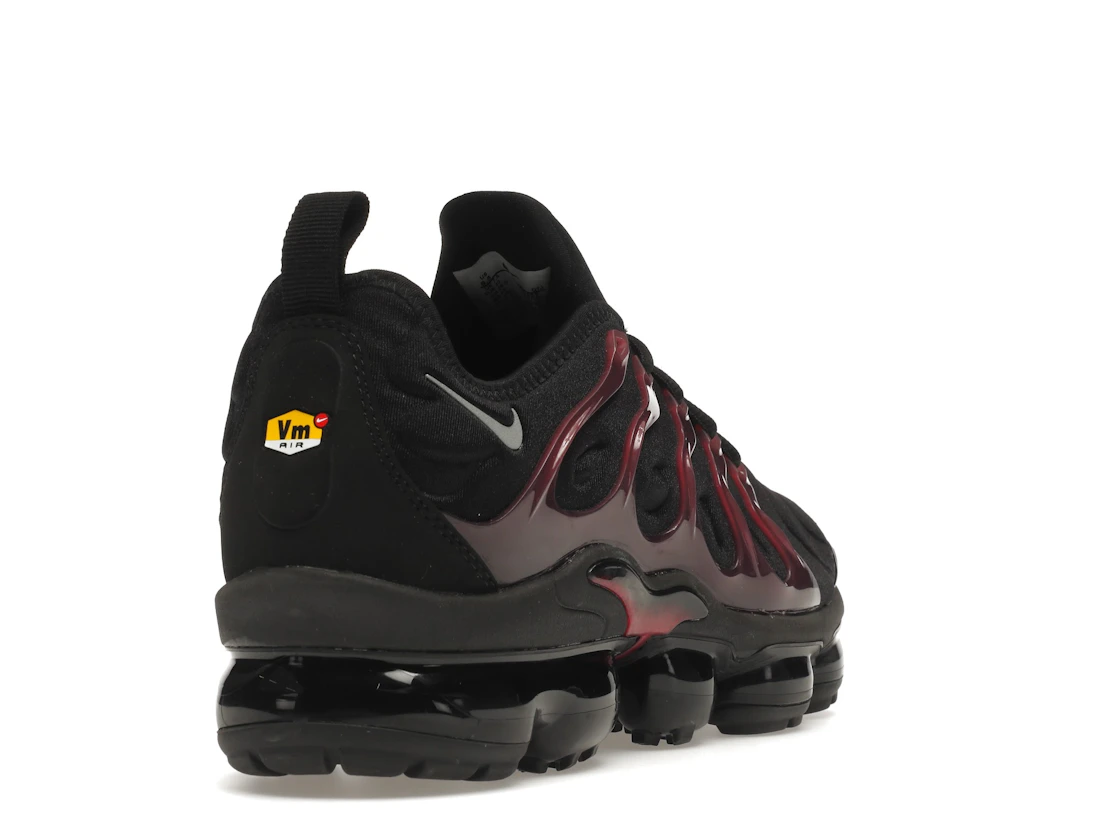 Vue 31 de Nike Air VaporMax Plus Black Noble Red